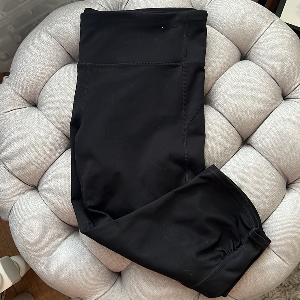 GAP Black Cropped Activewear Leggings Reflective Detail L